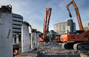 ¿Qué saber antes de contratar empresas de demoliciones?